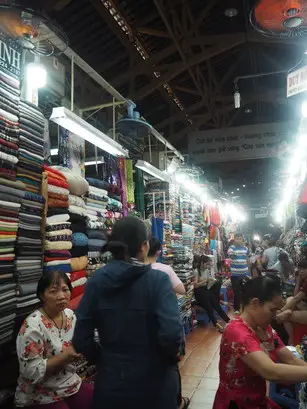 Taan Dinh Market
